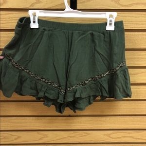 Hot kiss army green shorts